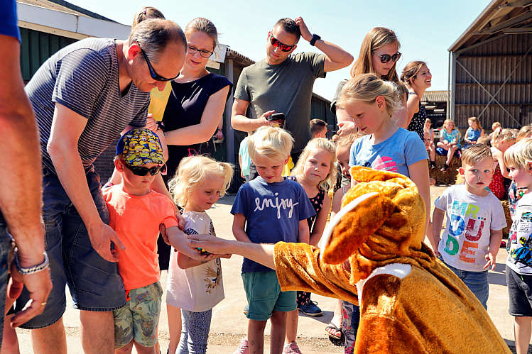 Paaseieren zoeken met en door speeltuinvereniging Wildebras_05